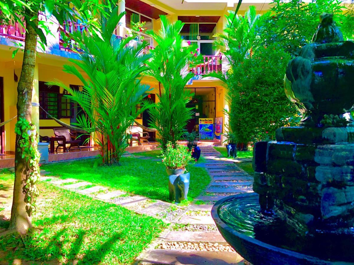 Hotel Poppies Mirissa Exterior foto